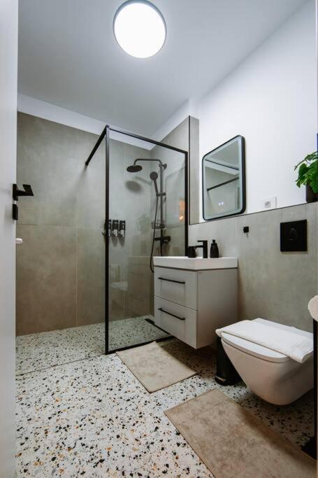 Eliss Apartment *